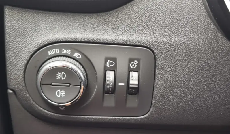 
								OPEL CROSSLAND X full									