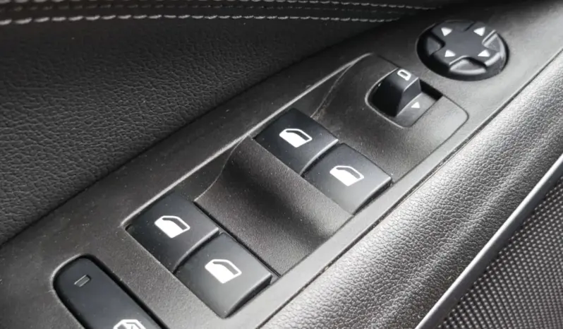 
								OPEL CROSSLAND X full									