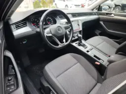 
										VOLKSWAGEN PASSAT full									