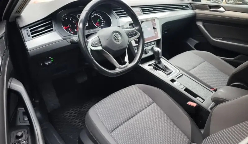 
								VOLKSWAGEN PASSAT full									