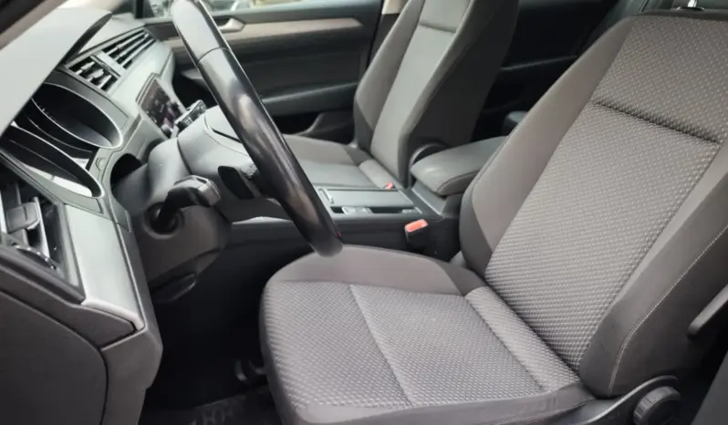 
								VOLKSWAGEN PASSAT full									