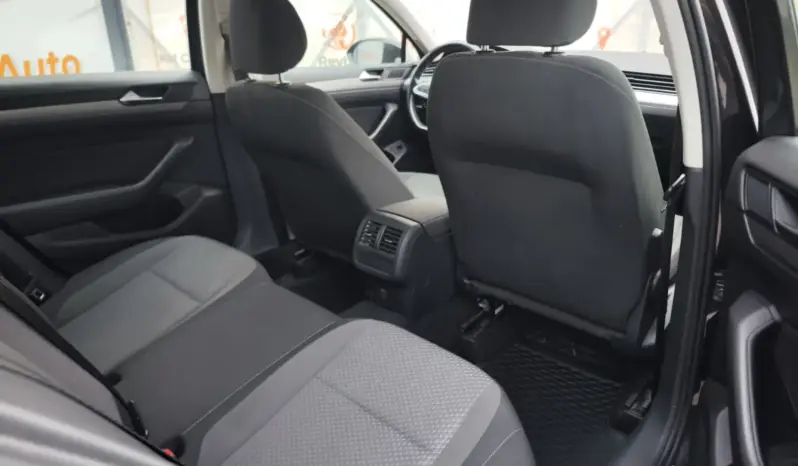 
								VOLKSWAGEN PASSAT full									