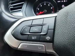 
										VOLKSWAGEN PASSAT full									