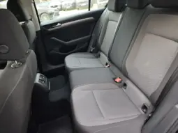 
										VOLKSWAGEN PASSAT full									