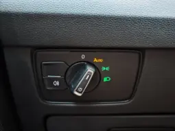 
										VOLKSWAGEN PASSAT full									