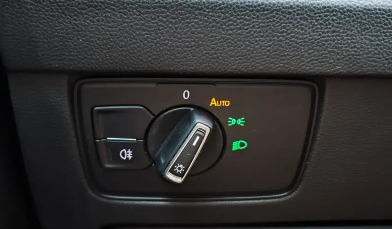 
								VOLKSWAGEN PASSAT full									