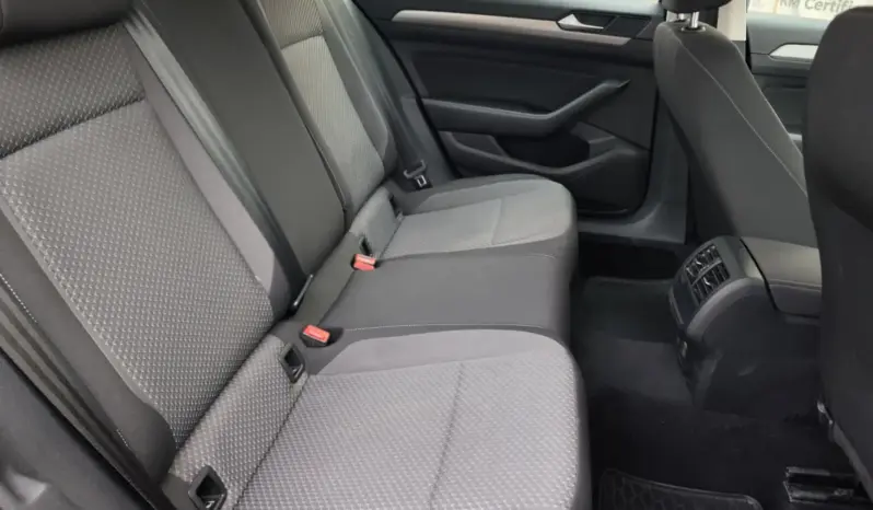 
								VOLKSWAGEN PASSAT full									