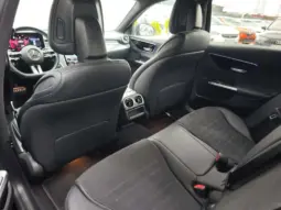 
										MERCEDES BENZ C full									