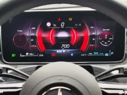 
										MERCEDES BENZ C full									