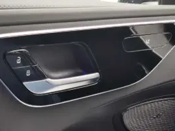 
										MERCEDES BENZ C full									