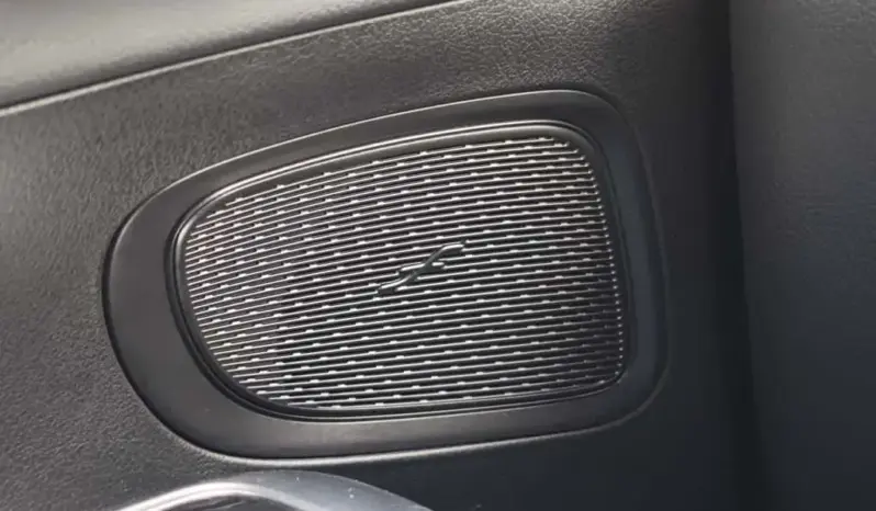 
								MERCEDES BENZ C full									