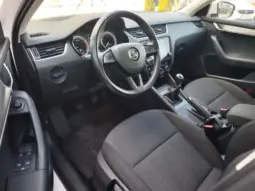
										SKODA OCTAVIA full									