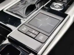 
										MITSUBISHI ECLIPSE CROSS full									