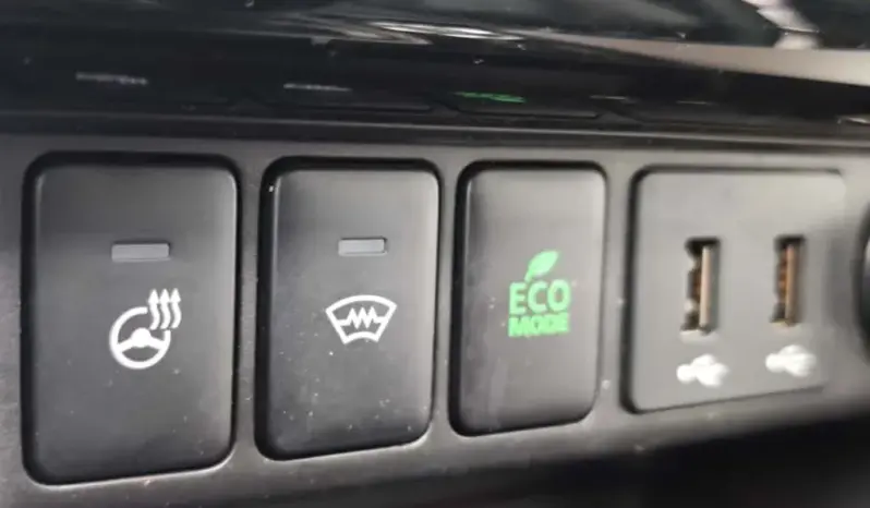 
								MITSUBISHI ECLIPSE CROSS full									