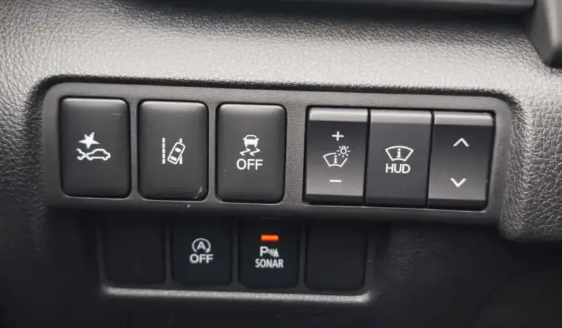 
								MITSUBISHI ECLIPSE CROSS full									