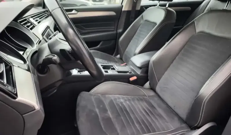 
								VOLKSWAGEN PASSAT full									