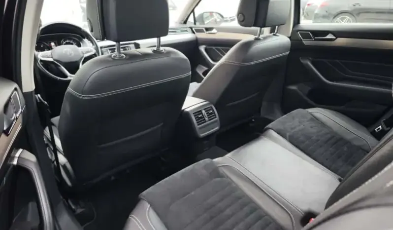 
								VOLKSWAGEN PASSAT full									