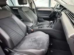 
										VOLKSWAGEN PASSAT full									