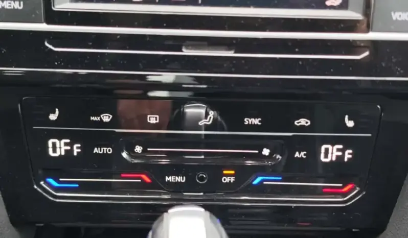 
								VOLKSWAGEN PASSAT full									