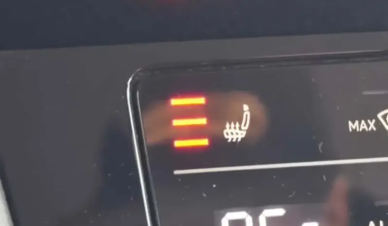 
								VOLKSWAGEN PASSAT full									