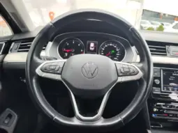 
										VOLKSWAGEN PASSAT full									