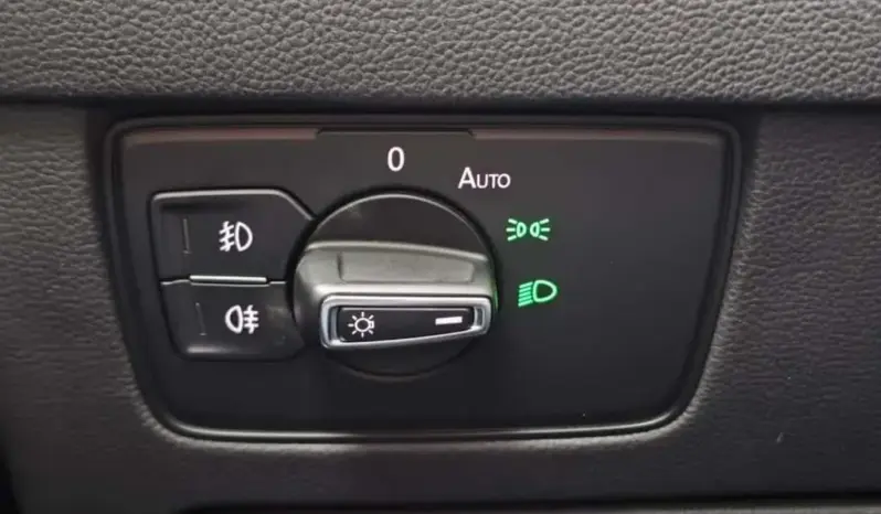 
								VOLKSWAGEN PASSAT full									