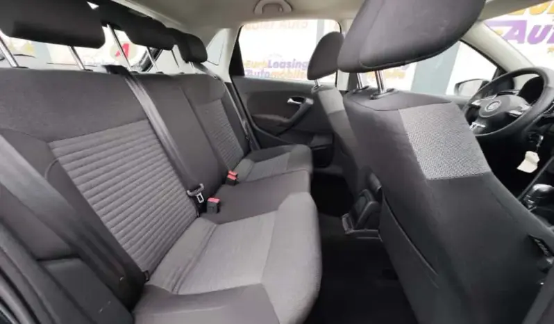 
								VOLKSWAGEN POLO full									