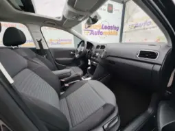 
										VOLKSWAGEN POLO full									