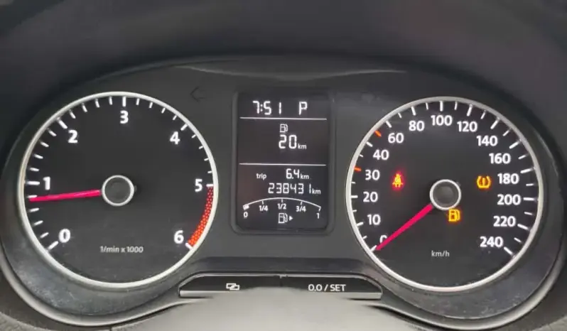 
								VOLKSWAGEN POLO full									