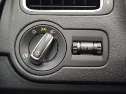 
										VOLKSWAGEN POLO full									