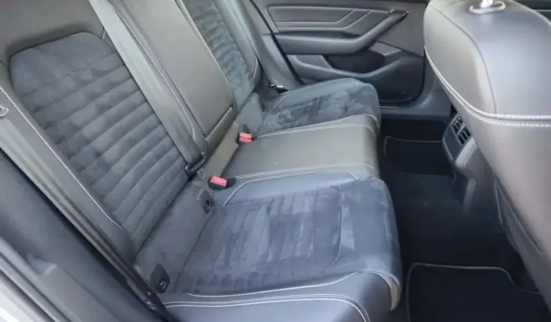 
								VOLKSWAGEN PASSAT full									