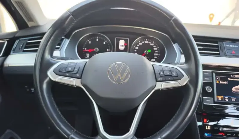
								VOLKSWAGEN PASSAT full									