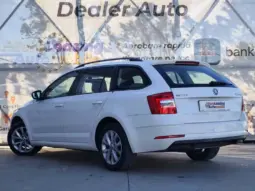 
										SKODA OCTAVIA full									