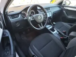 
										SKODA OCTAVIA full									
