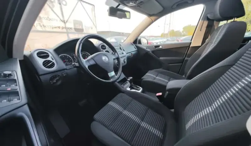 
								VOLKSWAGEN TIGUAN full									