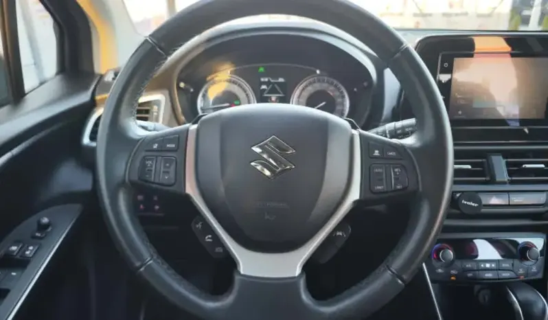 
								SUZUKI SX4 S CROSS full									