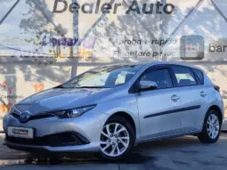 
										TOYOTA AURIS full									