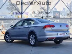 
										VOLKSWAGEN PASSAT full									