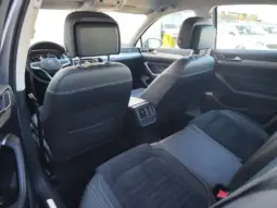 
										VOLKSWAGEN PASSAT full									