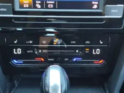 
										VOLKSWAGEN PASSAT full									