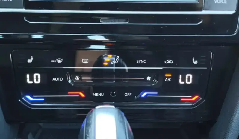 
								VOLKSWAGEN PASSAT full									