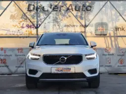 
										VOLVO XC 40 full									