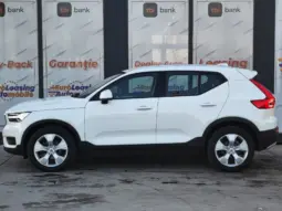 
										VOLVO XC 40 full									