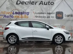 
										RENAULT CLIO full									