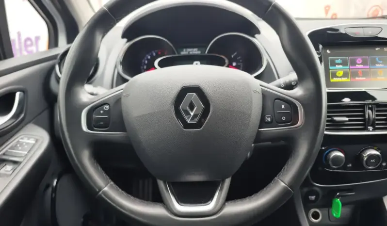 
								RENAULT CLIO full									