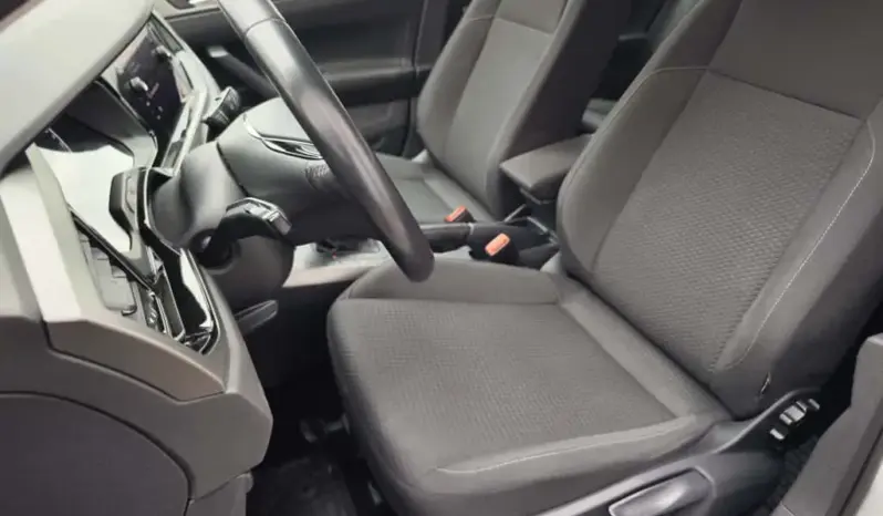 
								VOLKSWAGEN POLO full									