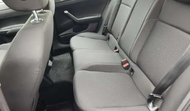 
								VOLKSWAGEN POLO full									