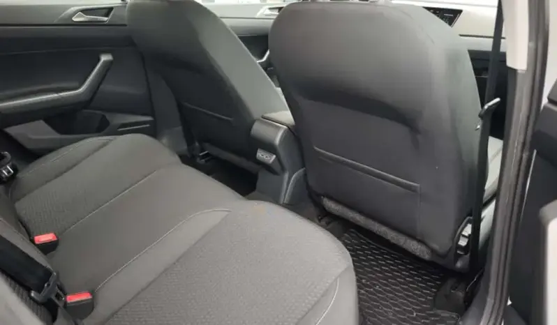 
								VOLKSWAGEN POLO full									