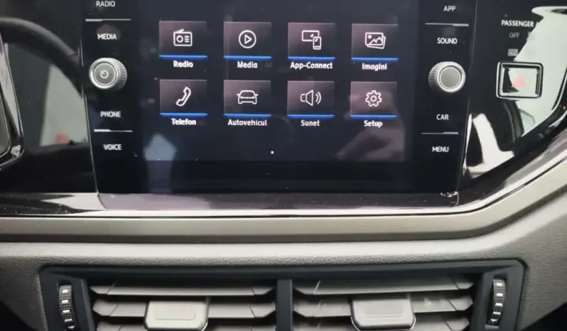 
								VOLKSWAGEN POLO full									