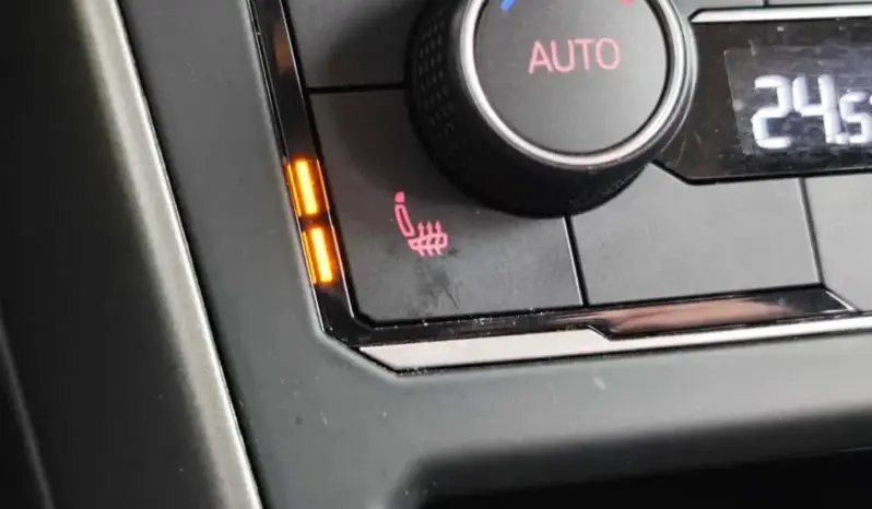 
								VOLKSWAGEN POLO full									